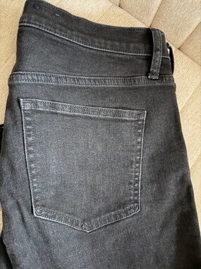 Gap True Skinny High-Rise Jeans in Black